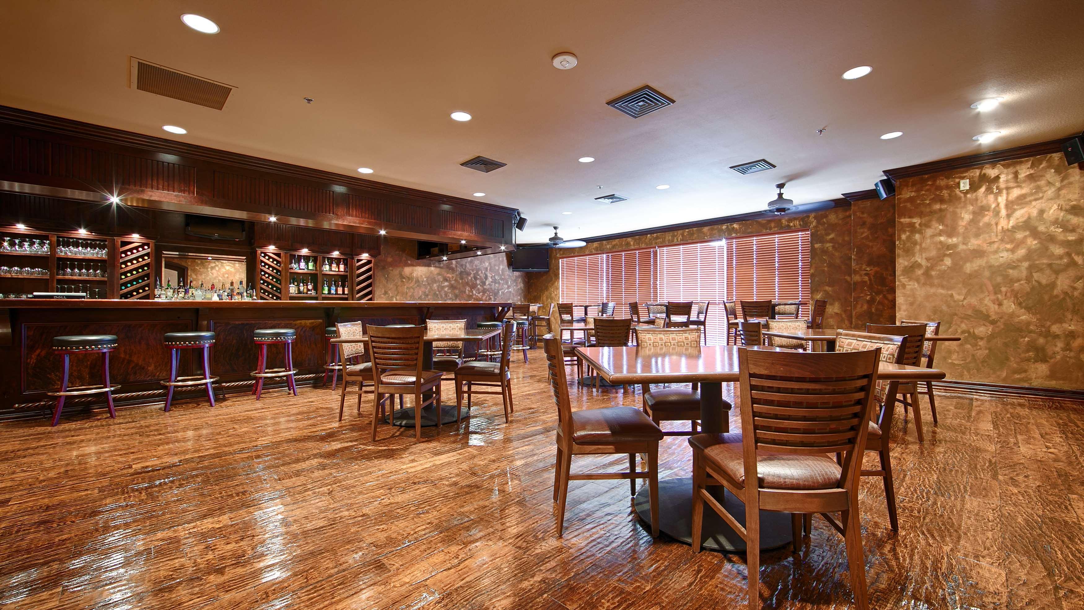 Best Western Plus Cimarron Hotel & Suites Stillwater Εξωτερικό φωτογραφία