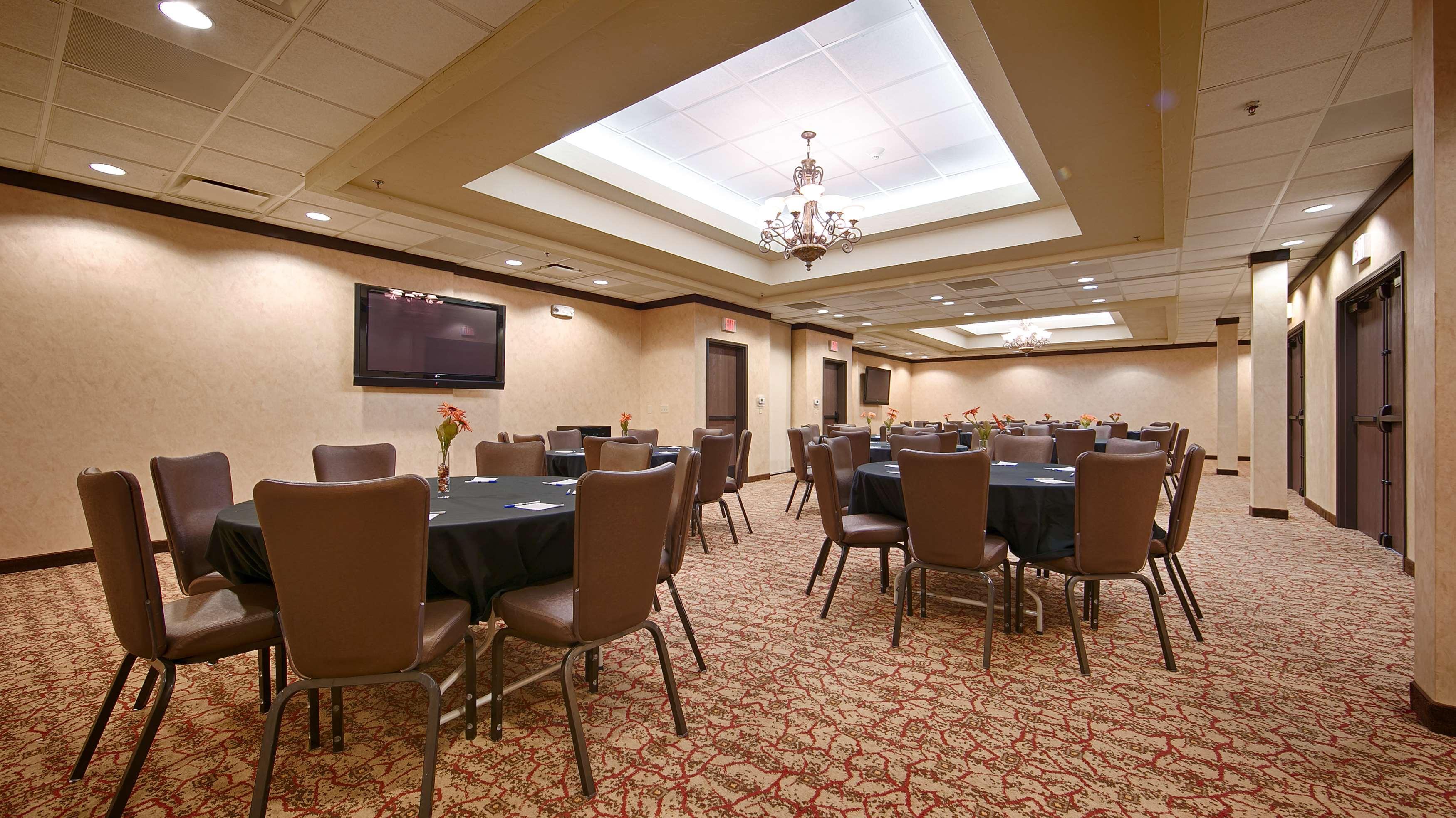 Best Western Plus Cimarron Hotel & Suites Stillwater Εξωτερικό φωτογραφία